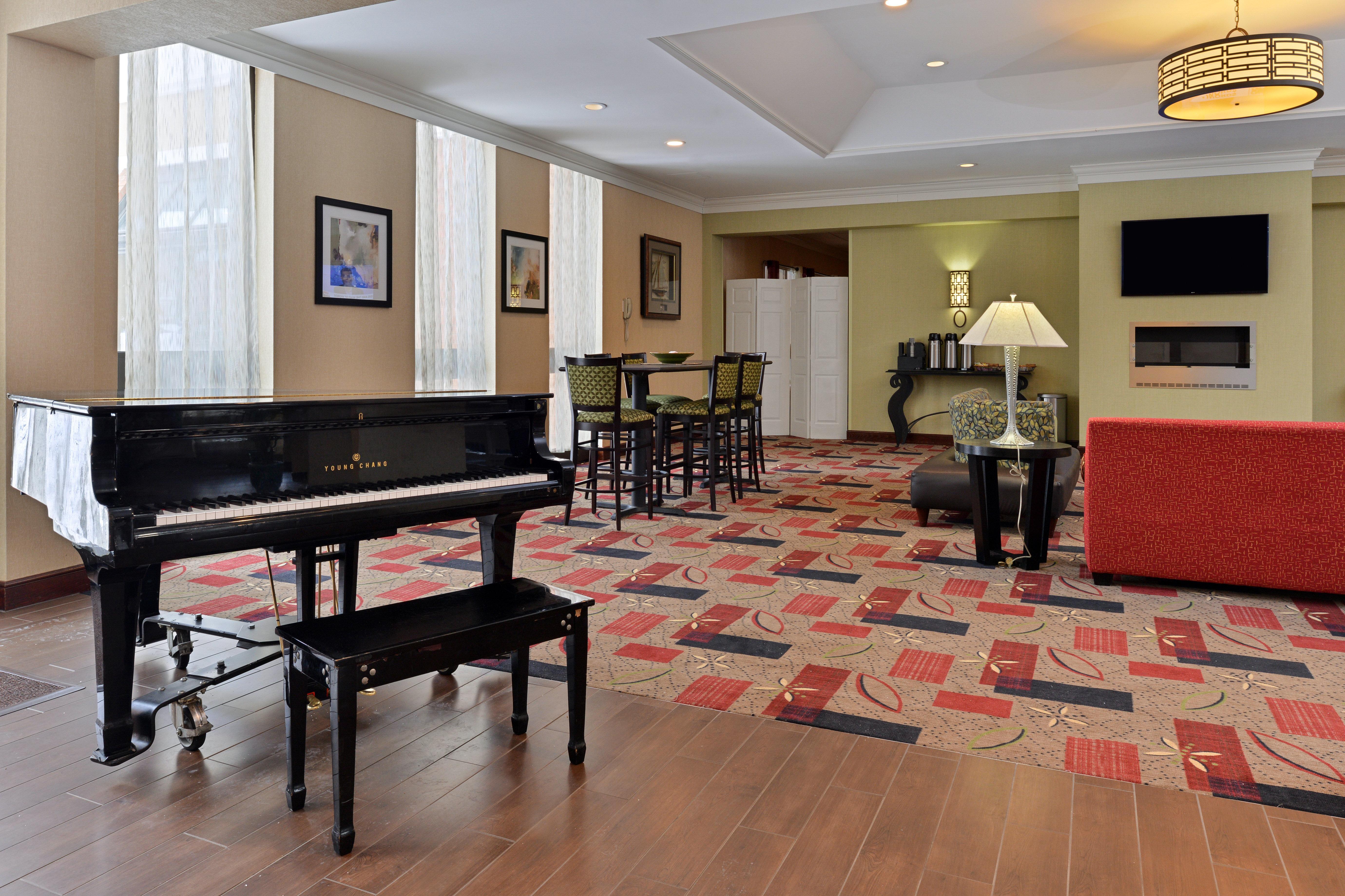 Holiday Inn New London By Ihg מראה חיצוני תמונה