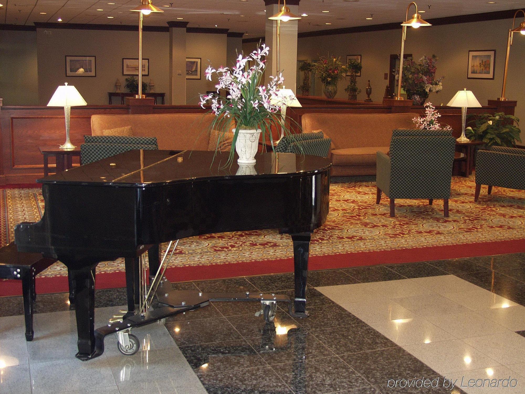 Holiday Inn New London By Ihg מראה פנימי תמונה